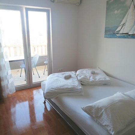 Apartments Dinko Duce Luaran gambar