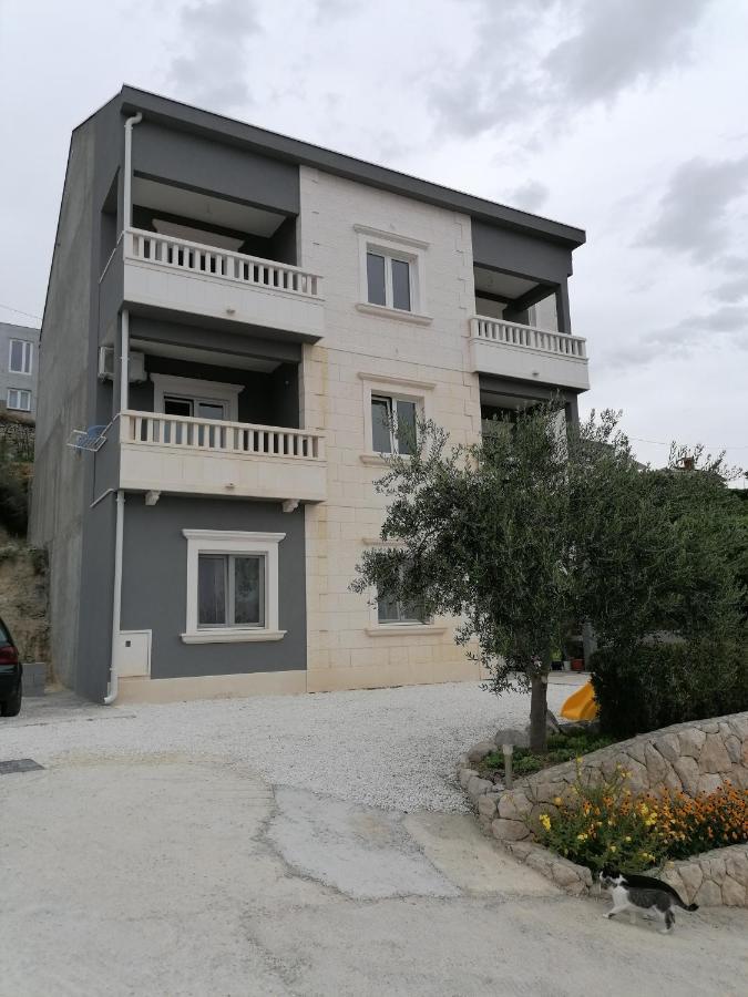 Apartments Dinko Duce Luaran gambar