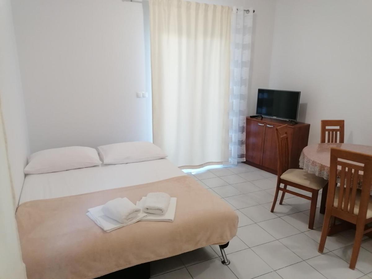 Apartments Dinko Duce Luaran gambar