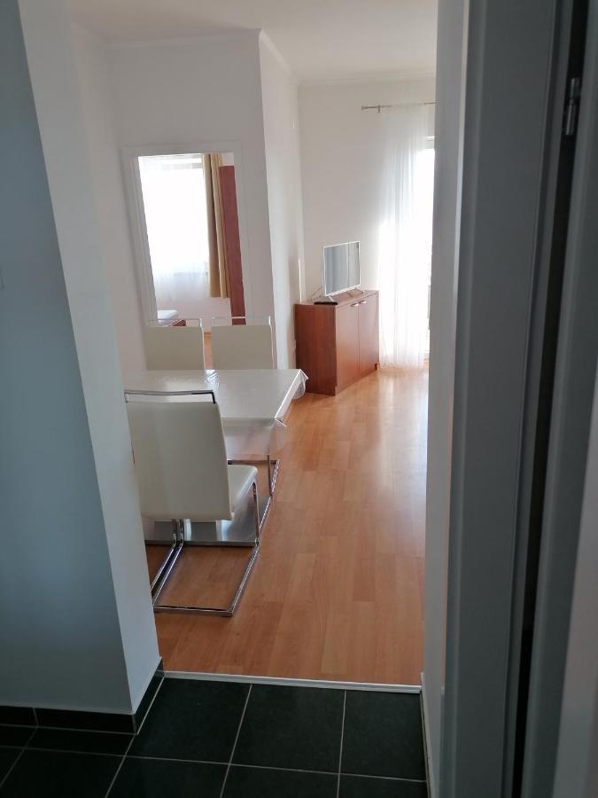 Apartments Dinko Duce Luaran gambar