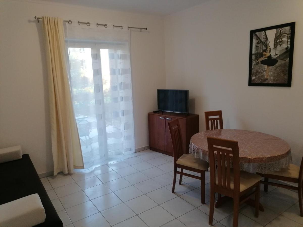 Apartments Dinko Duce Luaran gambar