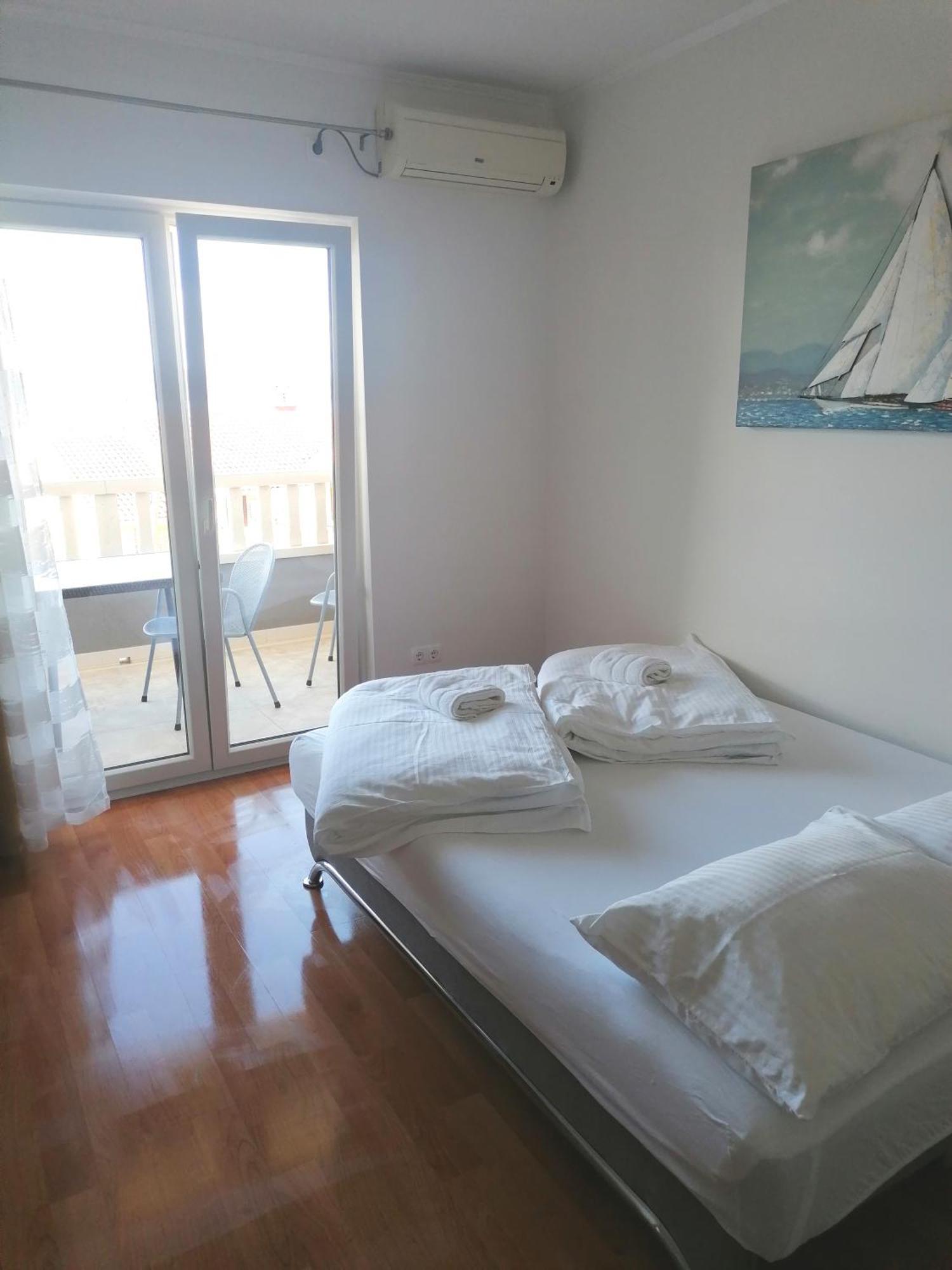 Apartments Dinko Duce Luaran gambar